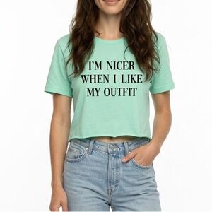 Bella Cropped T Shirt Graphic Fashion Tee SZ Medium & Large NEW! “Nicer outfit”